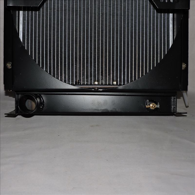 رادياتير 32C47-01010