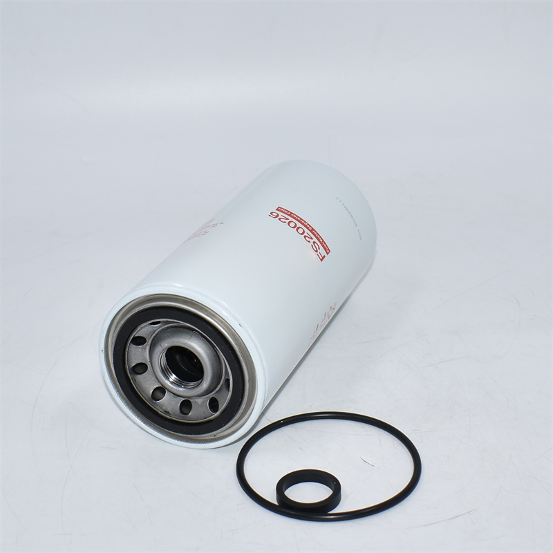 فاصل المياه الوقود Fleetguard FS20026 SN40861