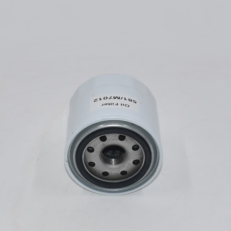 JCB Backloader Hydraulic Filter 581M7012 Close-up