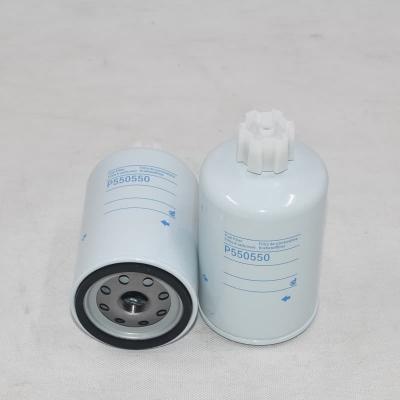 فلتر فاصل الماء والوقود الأسطواني P550550 31782306