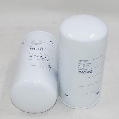 فلتر زيت الشاحنة P552562 ME074235